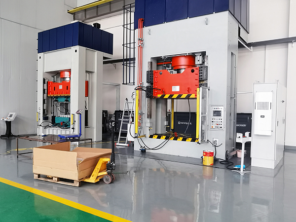 上下模具溫差控制難題？玻璃鋼油加熱器輕松解決