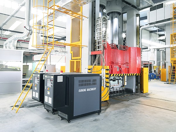 SMC玻璃鋼油溫機(jī)