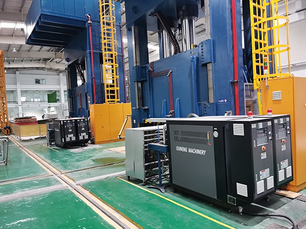 玻璃鋼成型油溫機