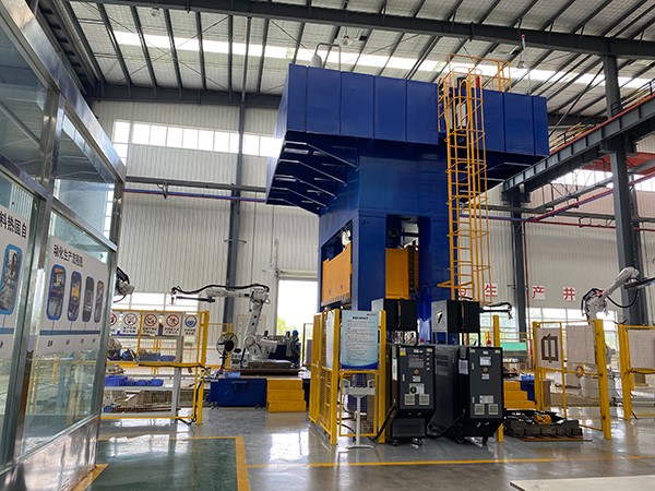 成型碳纖維模溫機