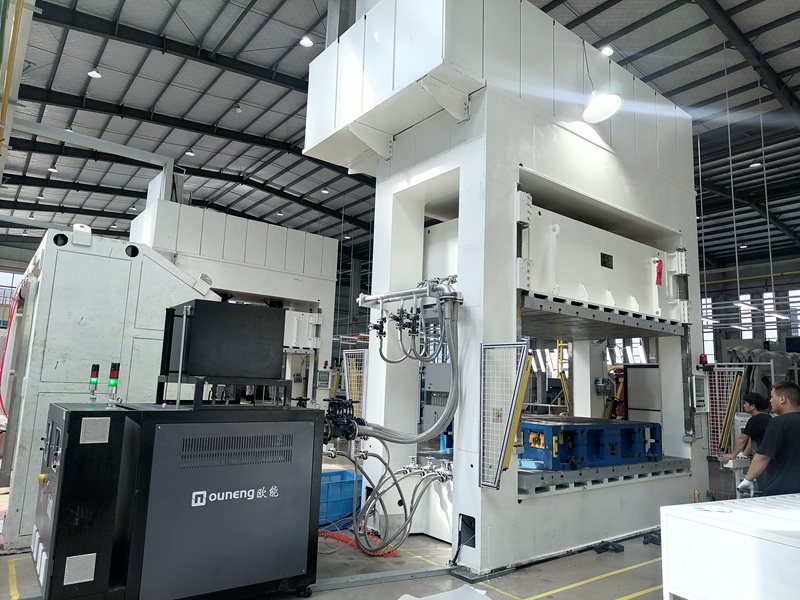 油溫機溫度降不下來怎么辦？